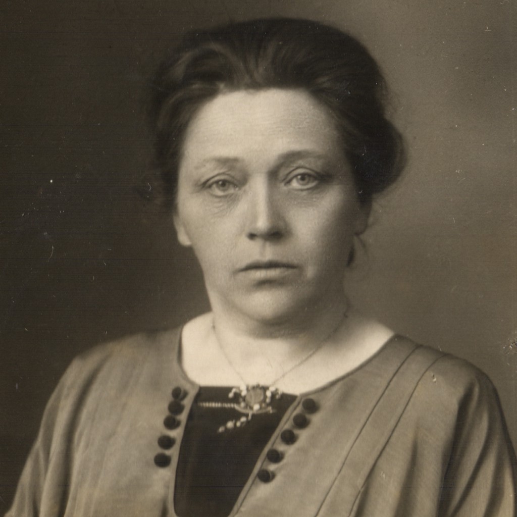 WP-1913 AgnesBruins